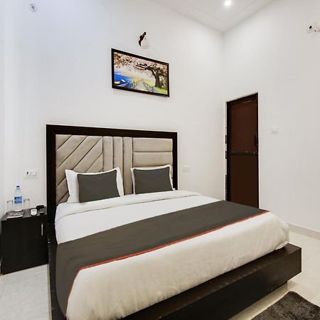 The Nines Hotel & Restro Найнитал Экстерьер фото