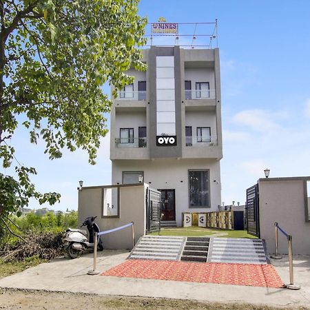 The Nines Hotel & Restro Найнитал Экстерьер фото