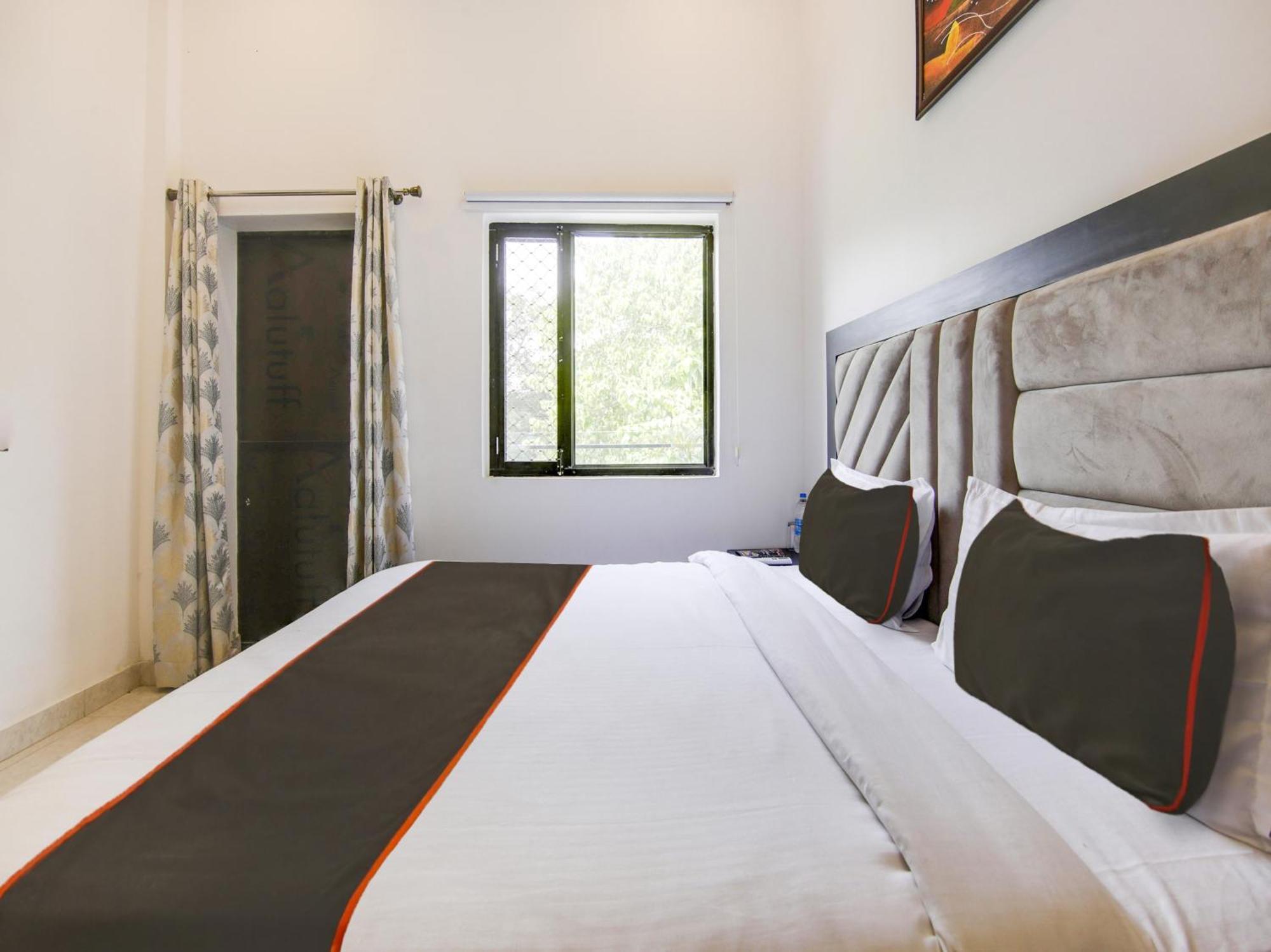 The Nines Hotel & Restro Найнитал Экстерьер фото