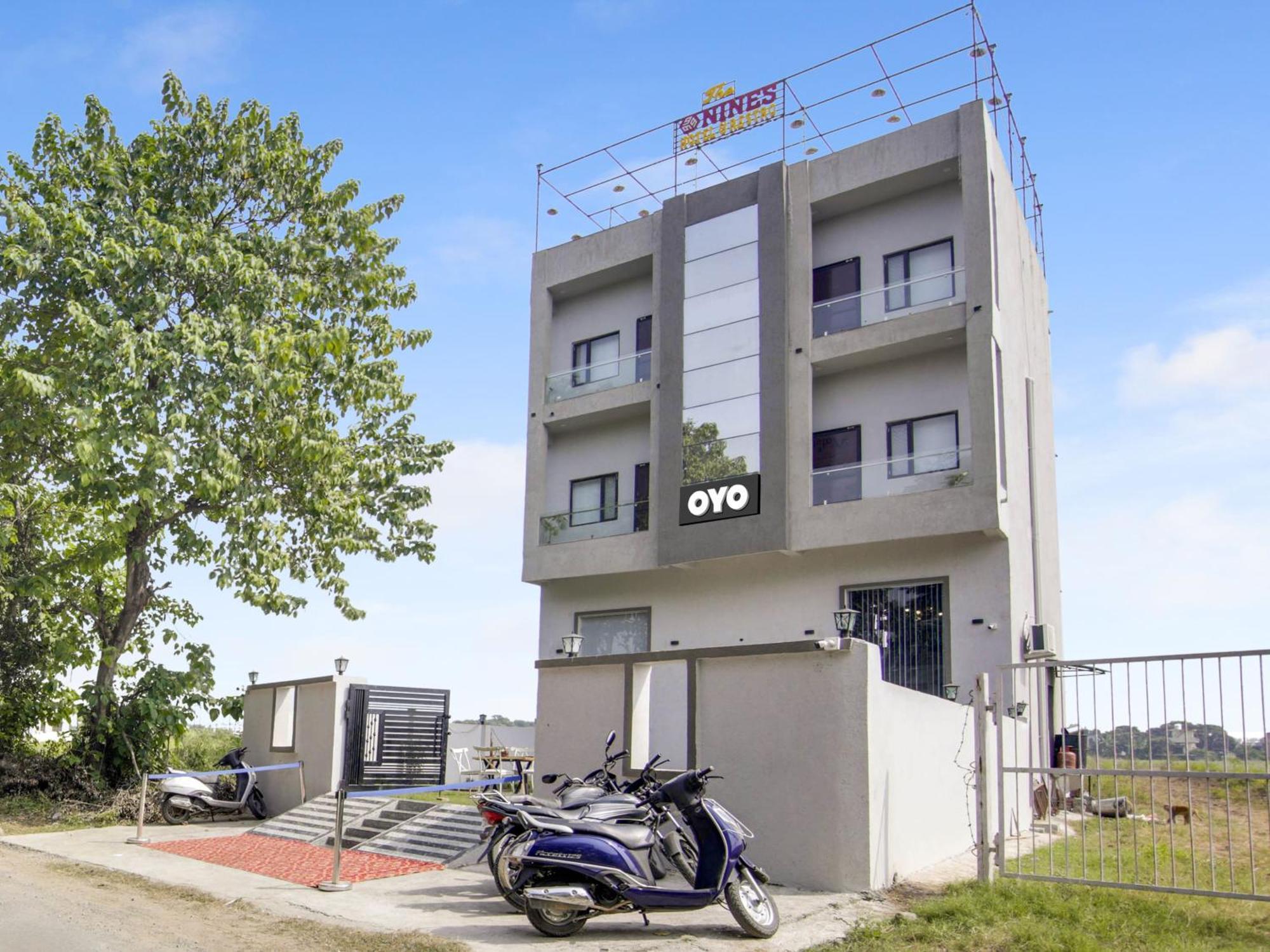 The Nines Hotel & Restro Найнитал Экстерьер фото